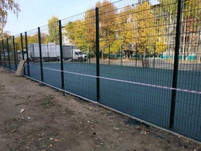 Забор на спортивную площадку 40 метров фото в Решетниково