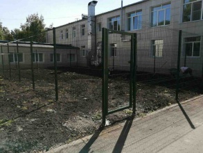 3D заборы для школы 15 метров фото в Решетниково